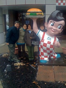 bobs-buffet Yeni's Family Post-Buffet